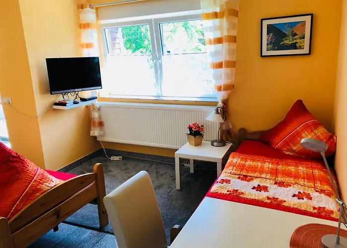 Vandrarhem Gaestehaus Kerle Dossenheim